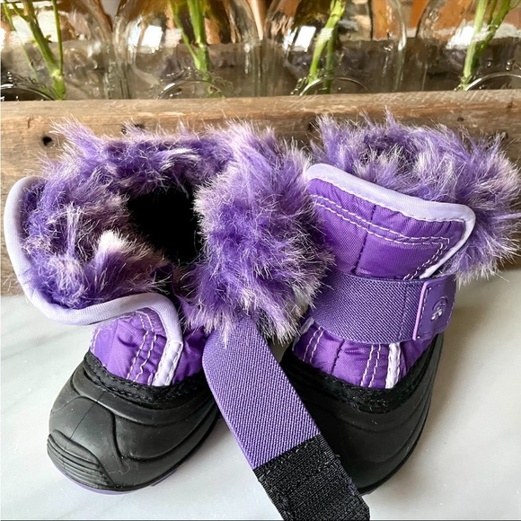 Kamik•NWOT•5•Waterproof•Insulated• Purple Fur Sugarplum Boots w/ Velcro Closure - Picture 10 of 16